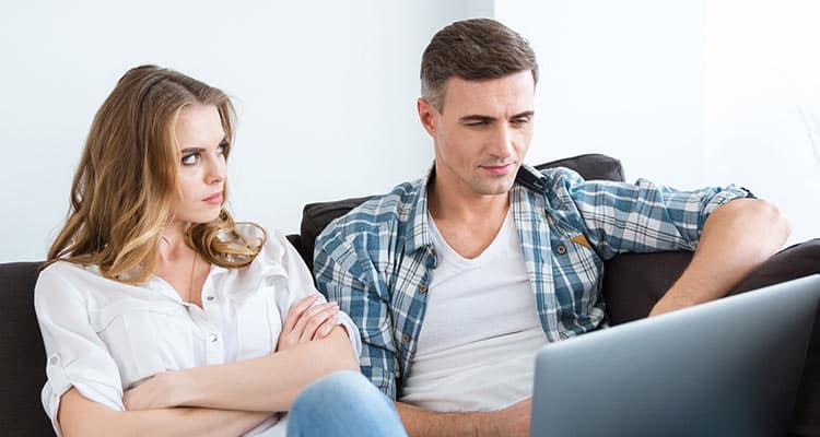9 Ways To Deal With An Unsupportive Husband