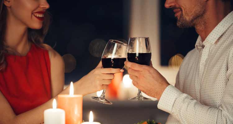 43 Romantic Date Night Ideas For Married Couples