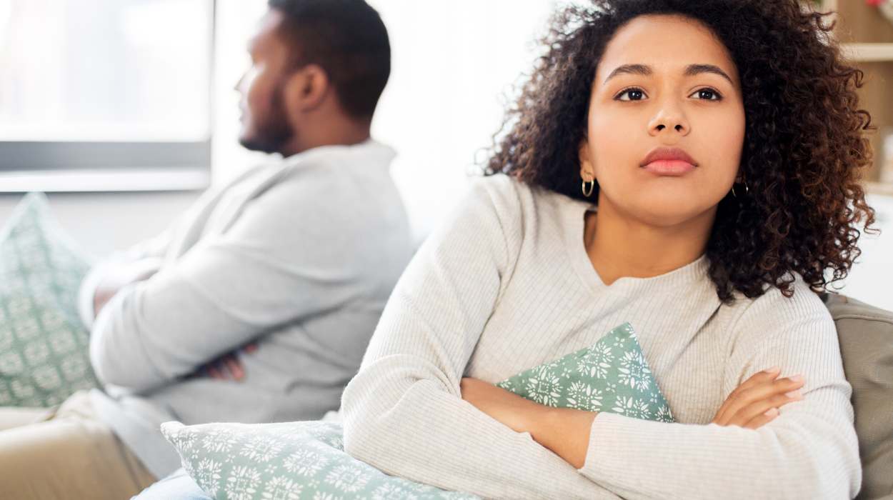 signs of unhappy marriage